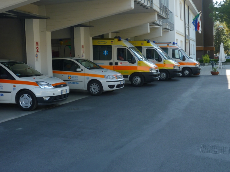 L'ambulanza per i secondari.
